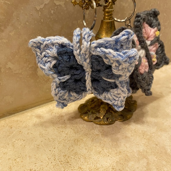 Set of 2 New Handmade Crochet Butterflies Keychains  Backpack Purse Decor - Picture 4 of 8